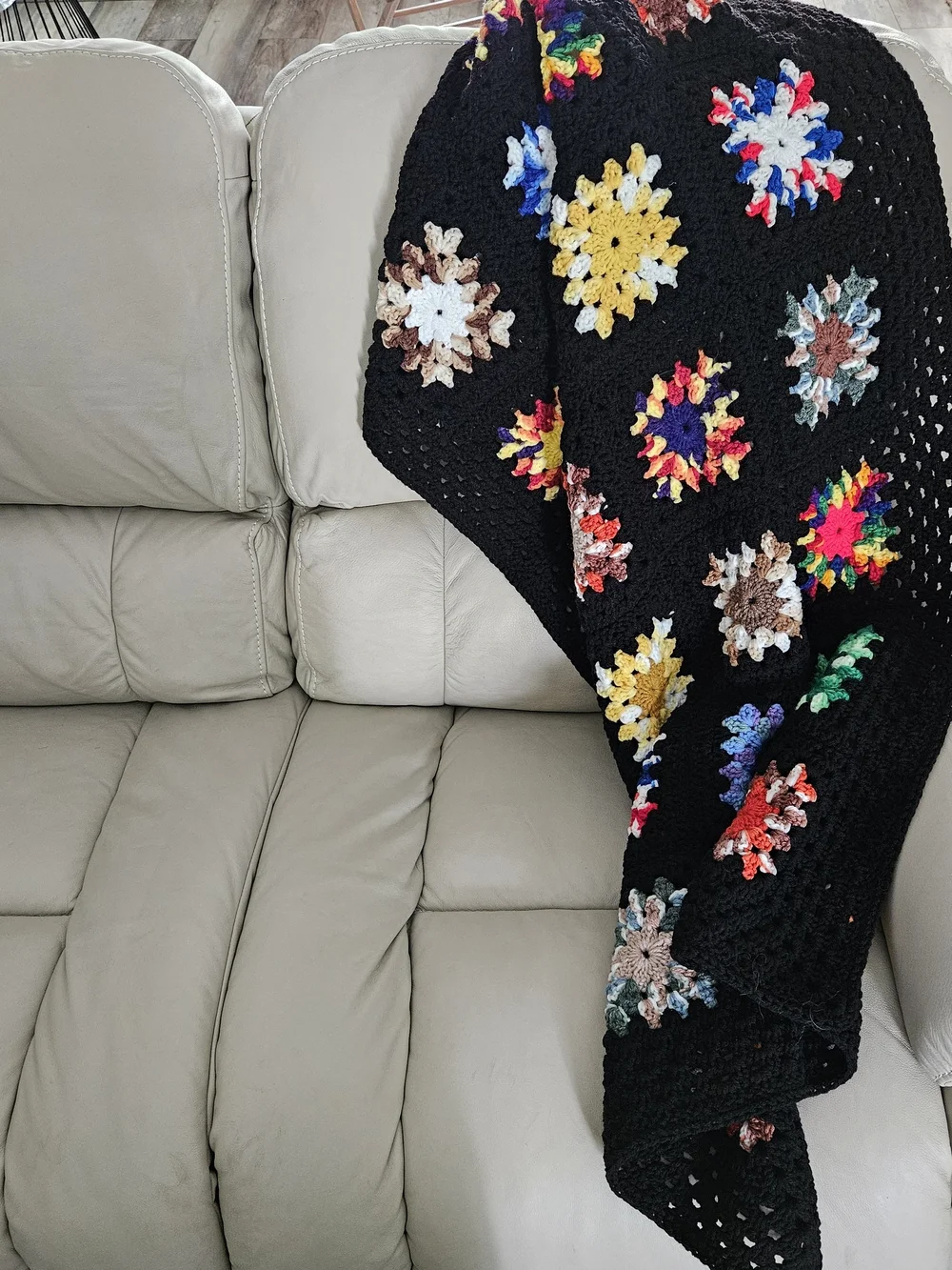 Vtg 1970s Crochet Granny Square Afghan Blanket Roseanne Throw 31x60 Pristine
